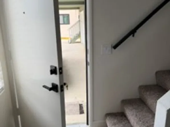 482 S Arcade Dr #482, Ventura, CA 93003