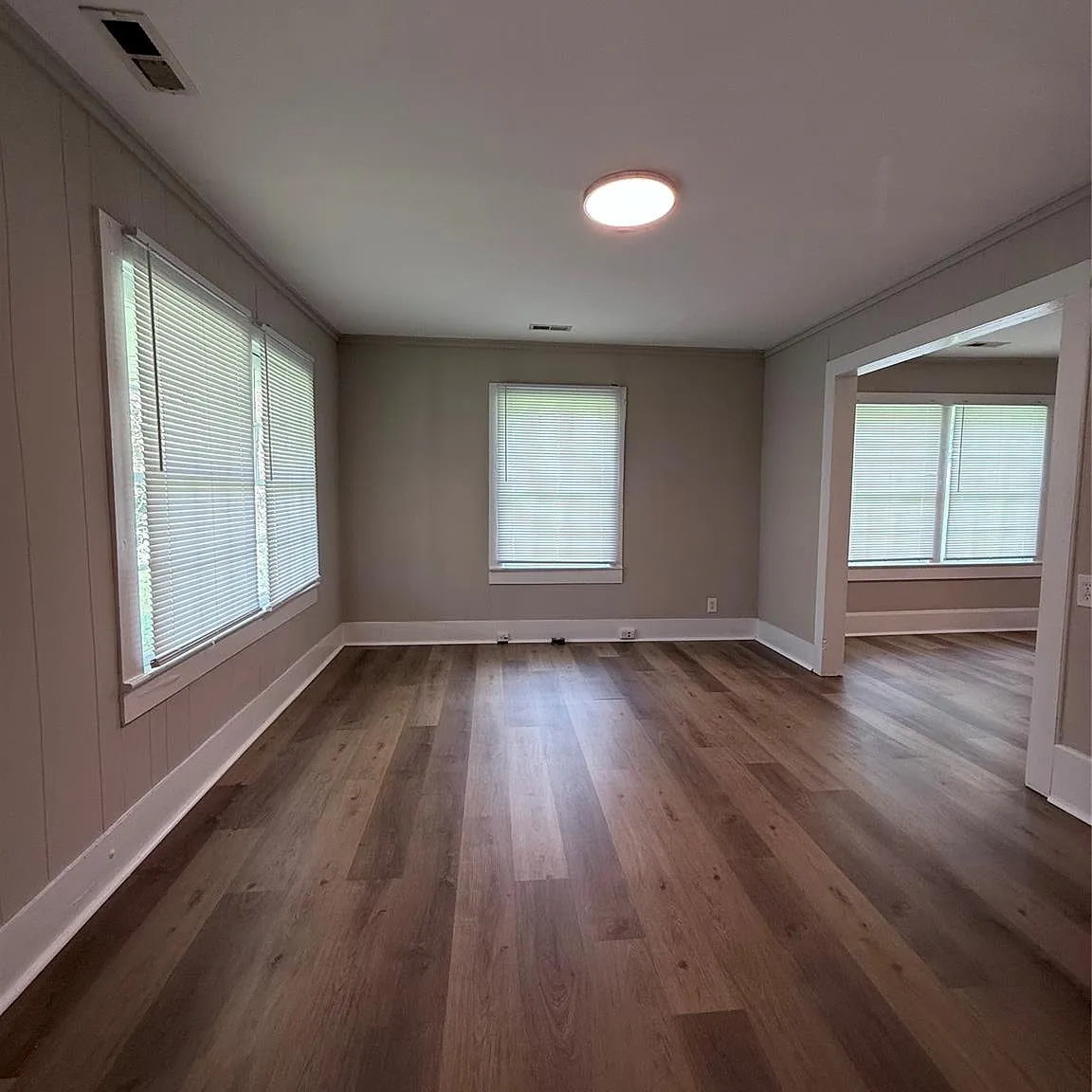 2 bed, 1.0 bath, $1,100 — Photo 3