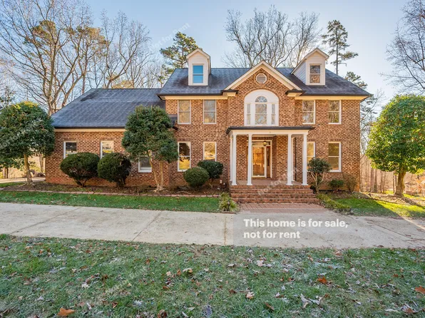 8 Triple Crown Pl, Bahama, NC 27503