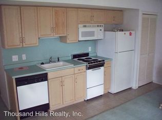 530 Abby Ln APT 2, Branson, MO 65616
