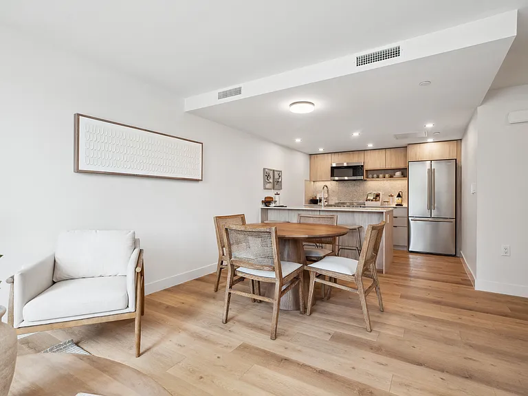 3572 Glen Dr — Photo 83