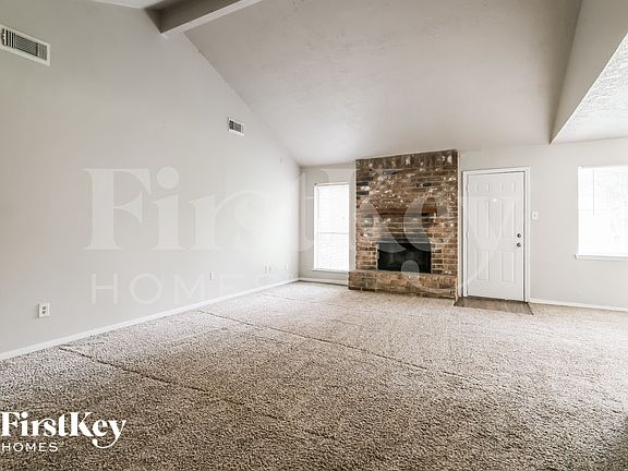3rd image of 13285 Lake Breeze Ln