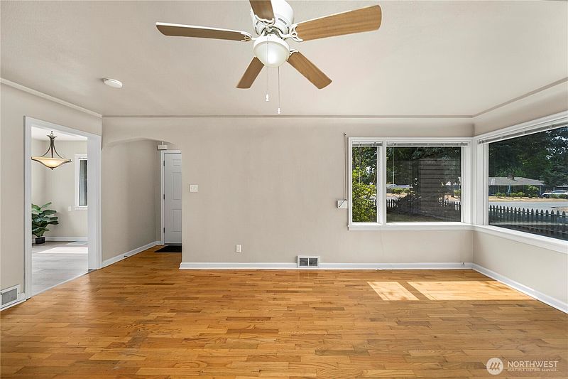 4th image of 6423 100th Street SW