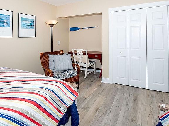 5th image of 11 Idlewild St APT 601