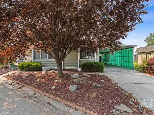 10643 W Macaw Ln #50, Boise, ID 83713