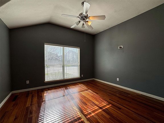 3rd image of 1527 Stone Mesa Dr