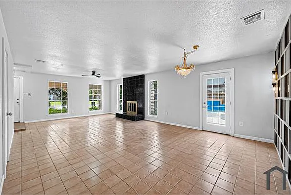 1119 Pinecroft Dr — Photo 7
