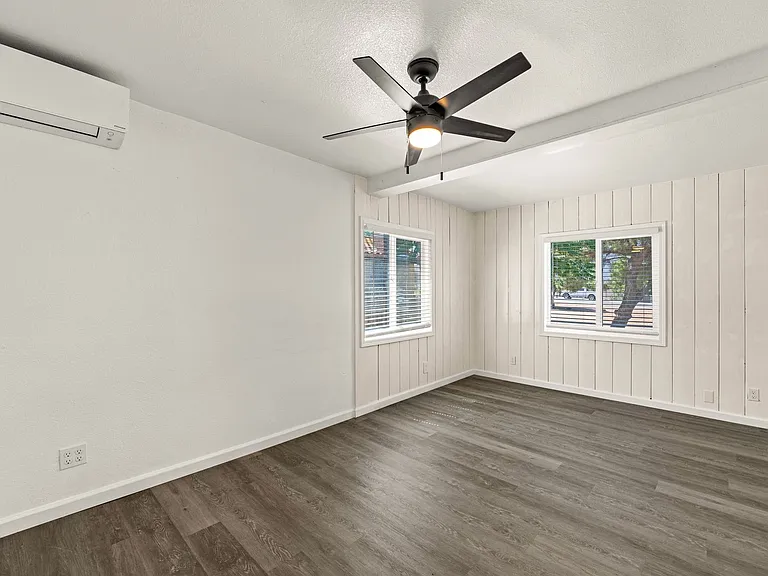 206 Townsend St — Photo 9
