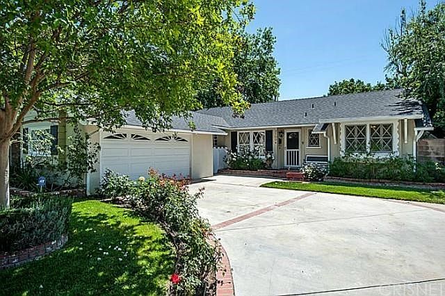 1st image of 21004 Cantara St