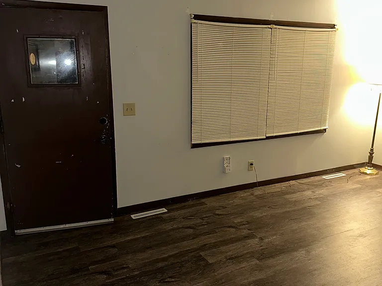 1765 Valley Dr — Photo 7