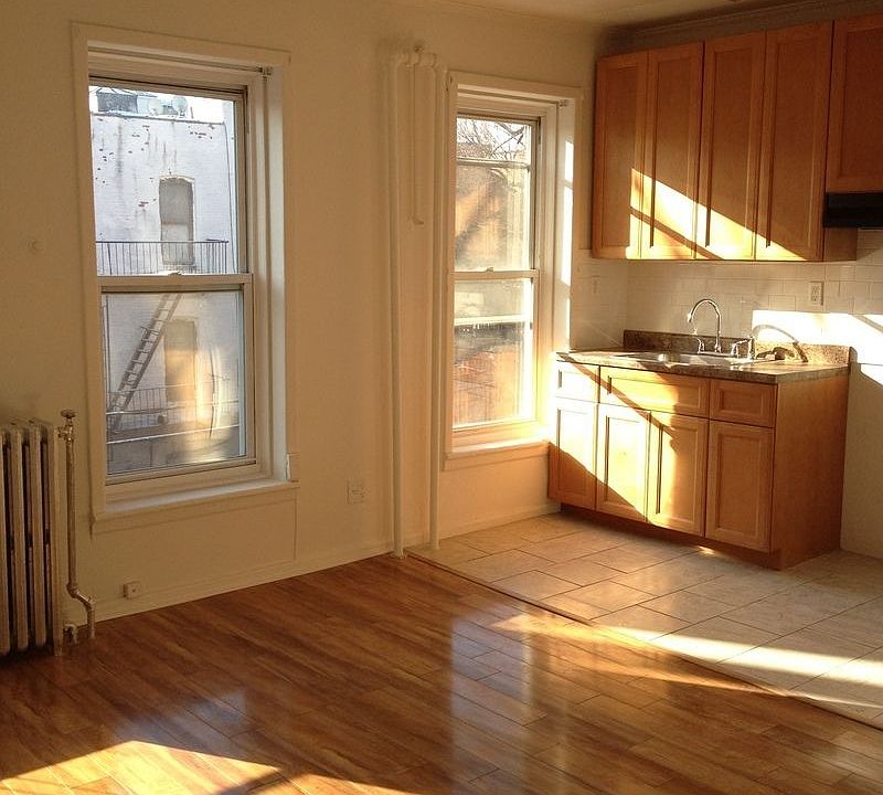 1st image of 760 Hancock St #3