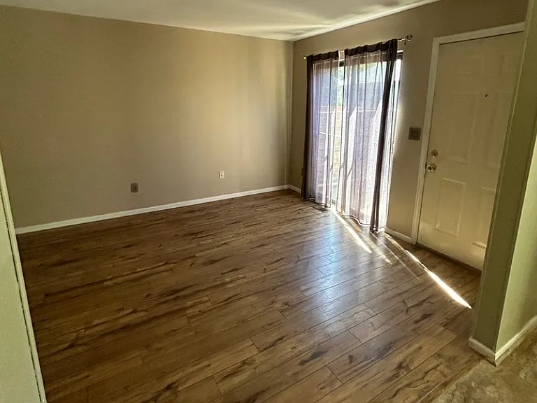 1716 W 102nd Ave — Photo 13