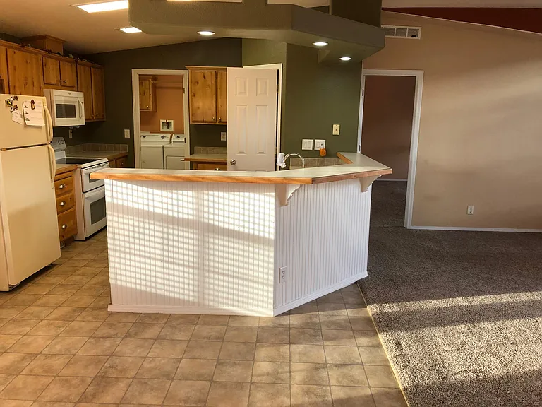 1653 Saddle Dr — Photo 5
