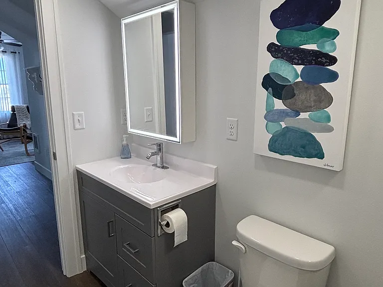228 N 1st Ave #B — Photo 17