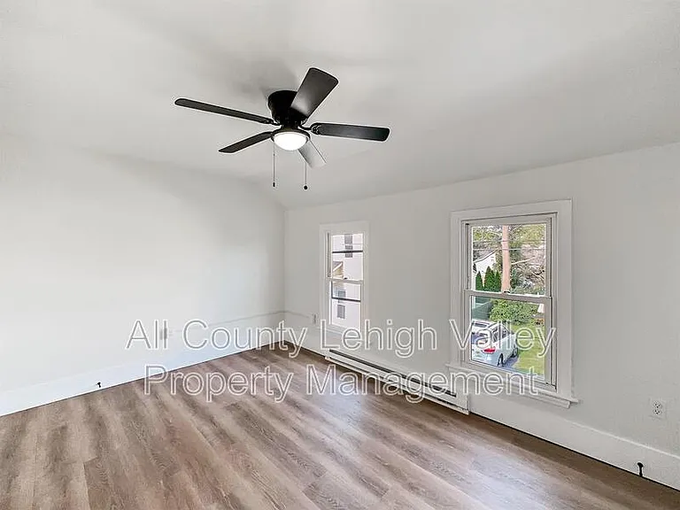 122 E Goepp St #2 — Photo 8