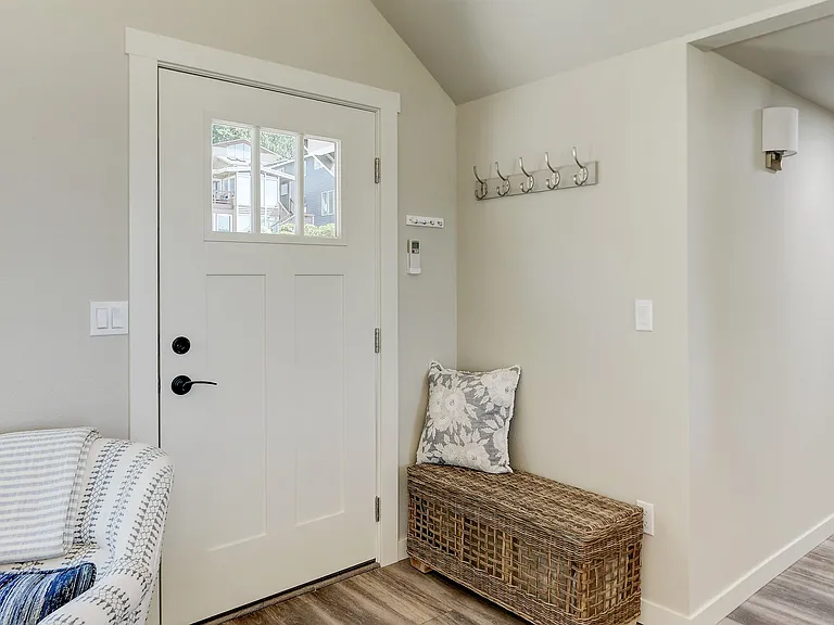 7419 Boston Harbor Rd NE — Photo 12