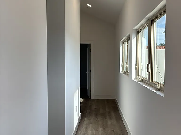 312 S Halcyon Rd #C — Photo 10