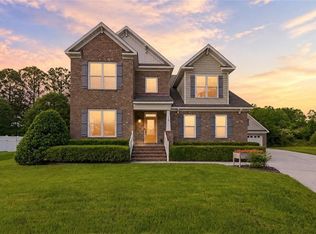 148 Sinclair Ln, Chesapeake, VA 23322