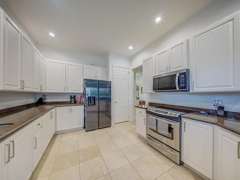 3346 Josephine St — Photo 19