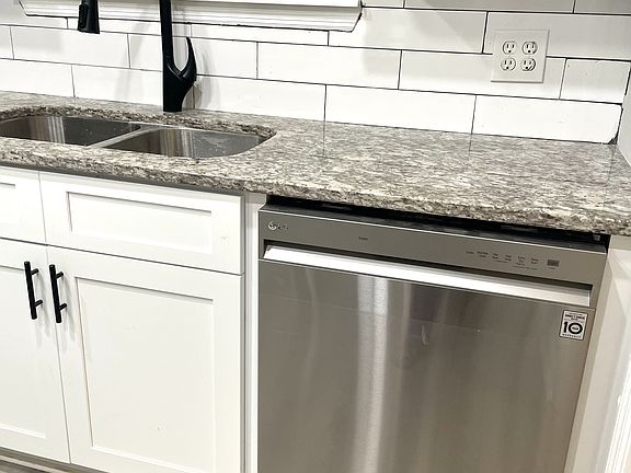 5th image of 5019 Peach Mountain Cir