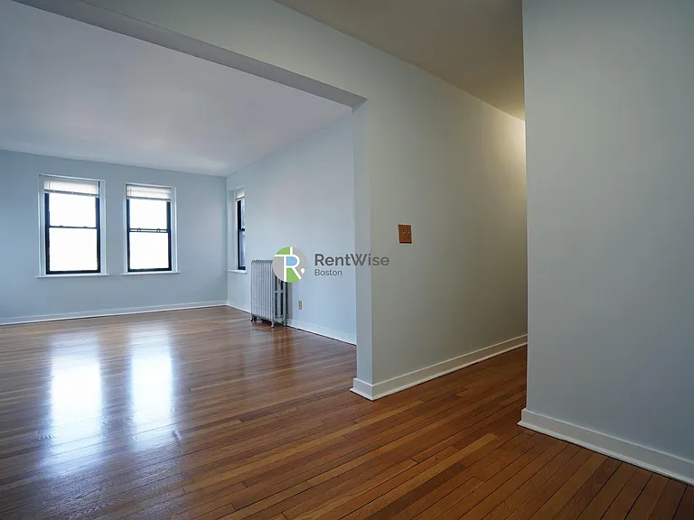 1400 Commonwealth Ave #15 — Photo 3