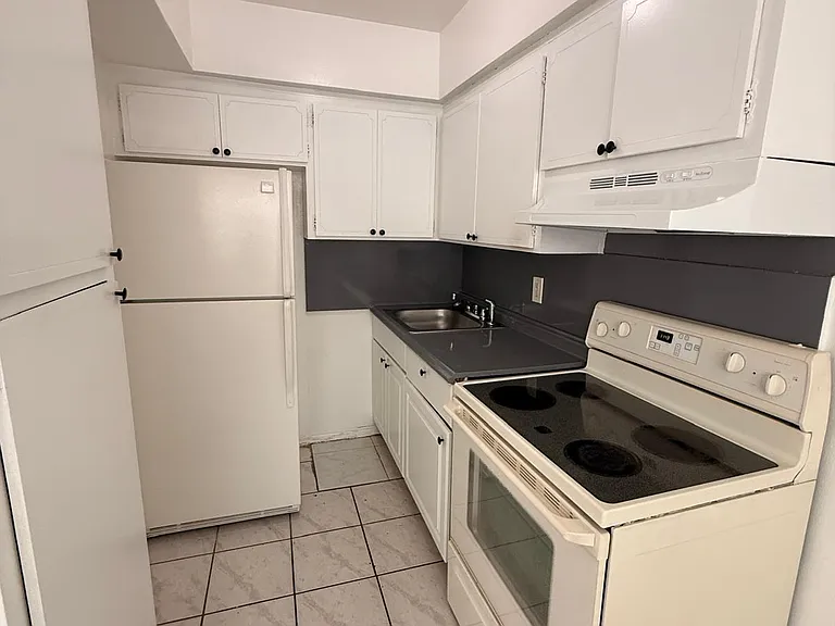 2501 Pierce St #6 — Photo 2