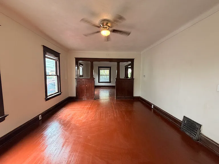 834 N Detroit Ave — Photo 5