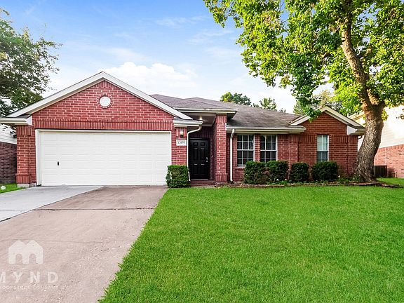2nd image of 12035 Thornecrest Dr