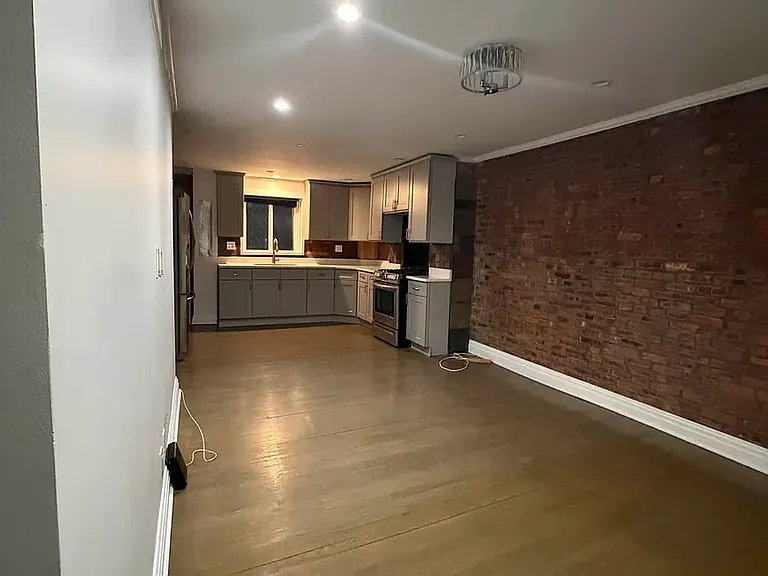 342 Union St #2 — Photo 5