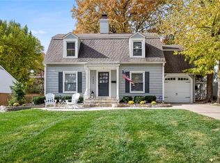 5324 Belinder Rd, Fairway, KS 66205