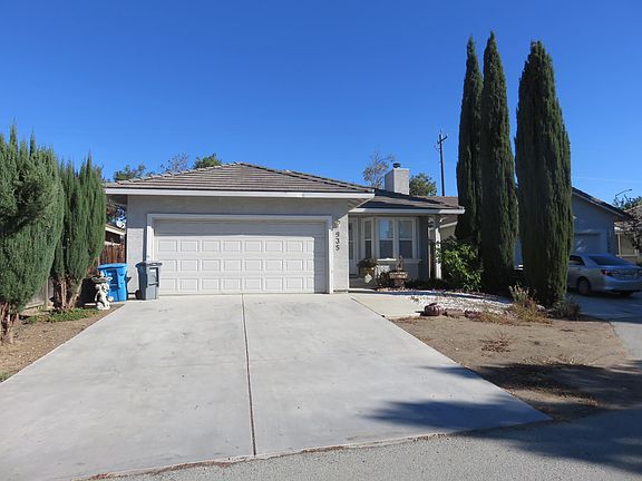 2nd image of 935 Valley Oak Ct