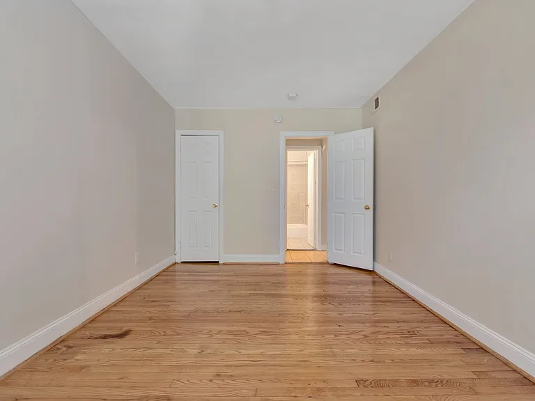 1200 Penn St NE #1 — Photo 14