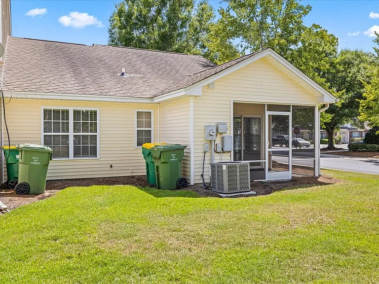 205 Sonata Cir — Photo 25