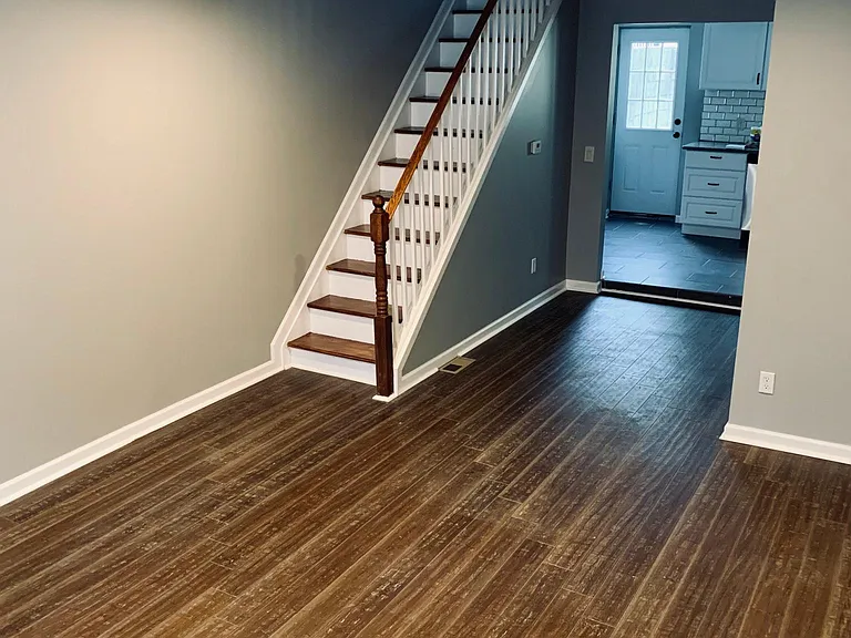 521 Cantrell St — Photo 4
