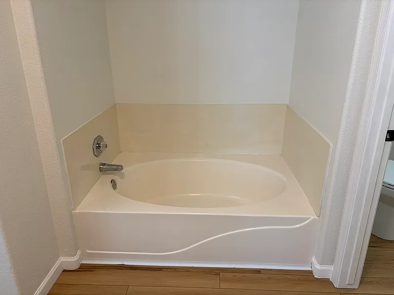 278 E Baylor Ln — Photo 22