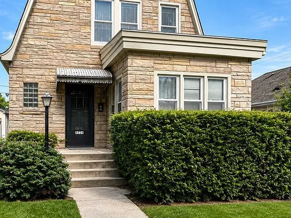 5721 N Kostner Ave, Chicago, IL 60646