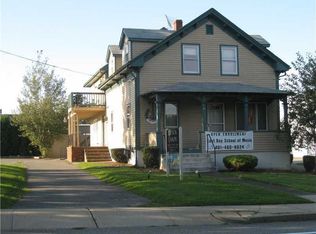 73 Gooding Ave, Bristol, RI 02809