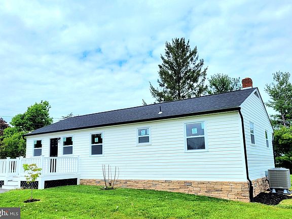 3rd image of 99 Dixie Belle Dr