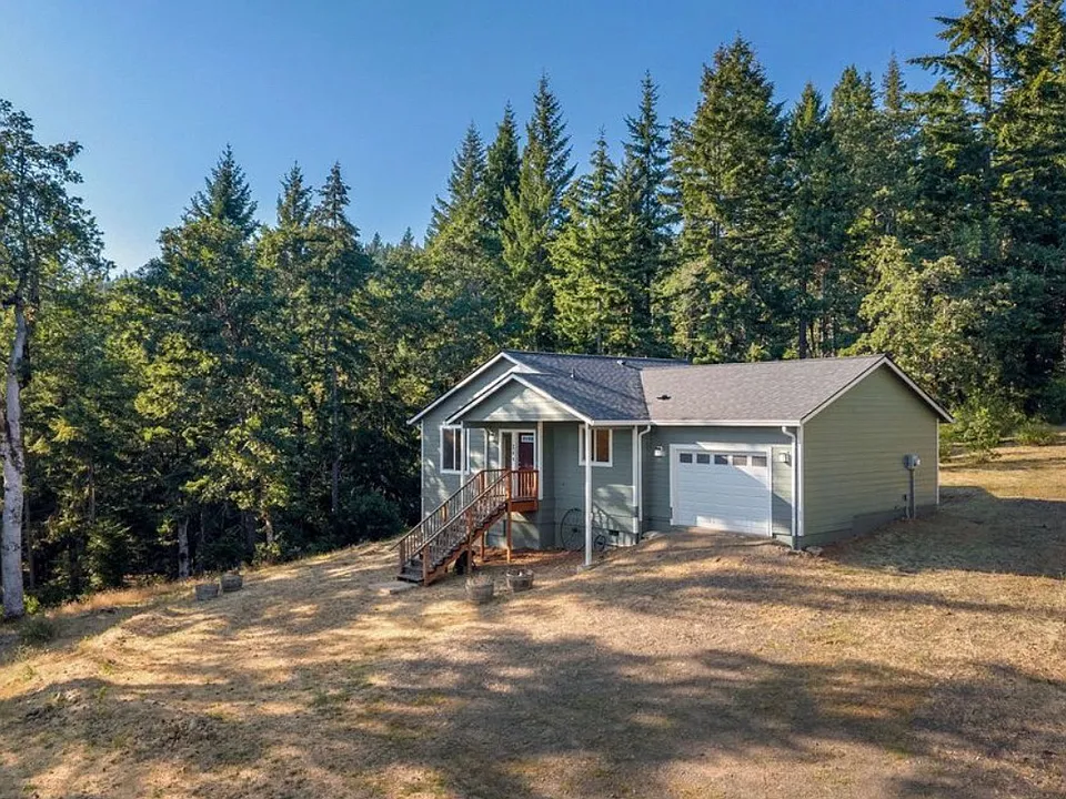 244 Lyons Rd