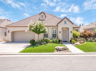 38 W Lester Ave, Clovis, CA
