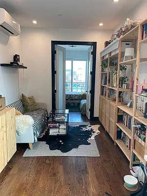 Rented by Loom Capital Group Inc. | media 12