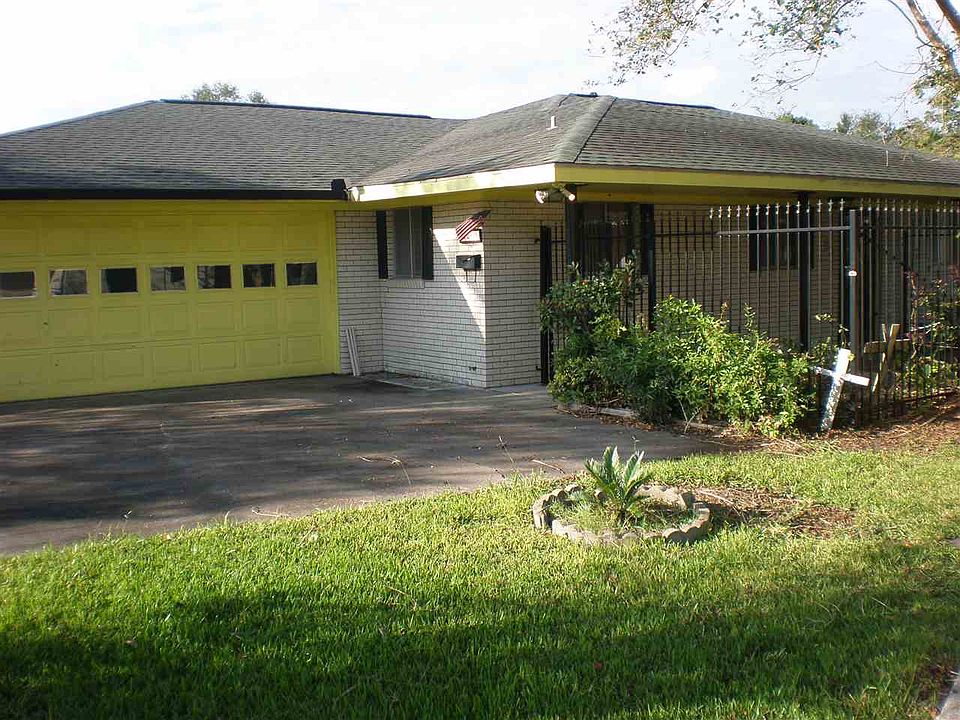 1st image of 2200 Duff Dr