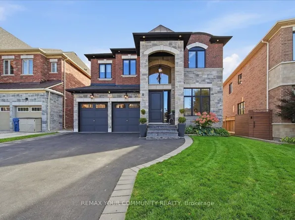 116 Crane St, Aurora, ON L4G 1C9
