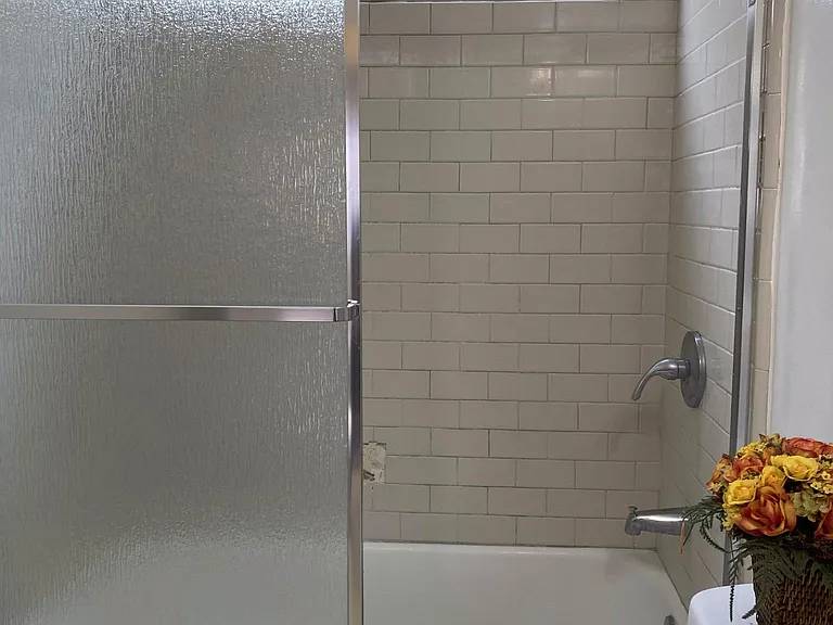 911 N Harper Ave #2 — Photo 11