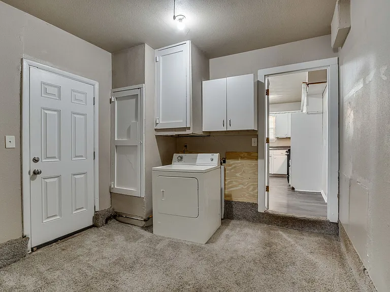3005 SW 52nd Pl — Photo 18