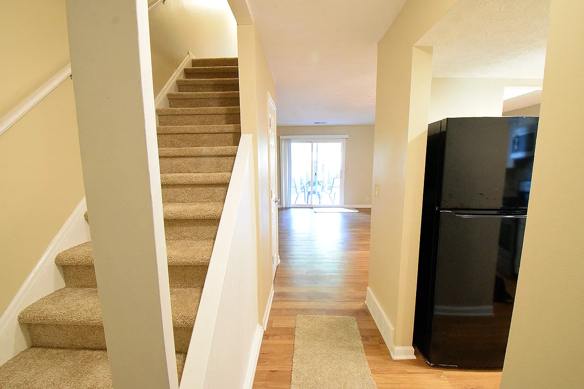 Building Photo - 20 King Arthur Ct