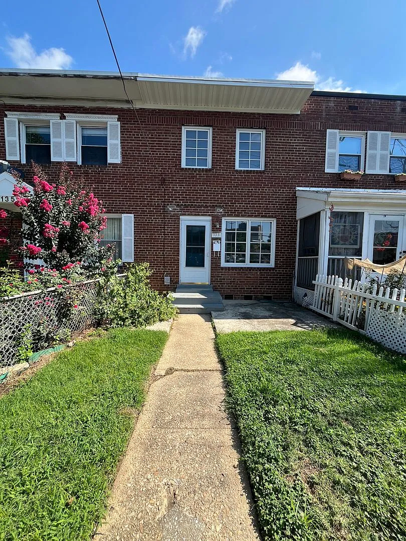 Alexandria/North Del Ray - 133 W Reed - $2,795.00 — Photo 1