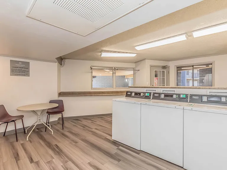 The Loreto Apartments — Photo 10