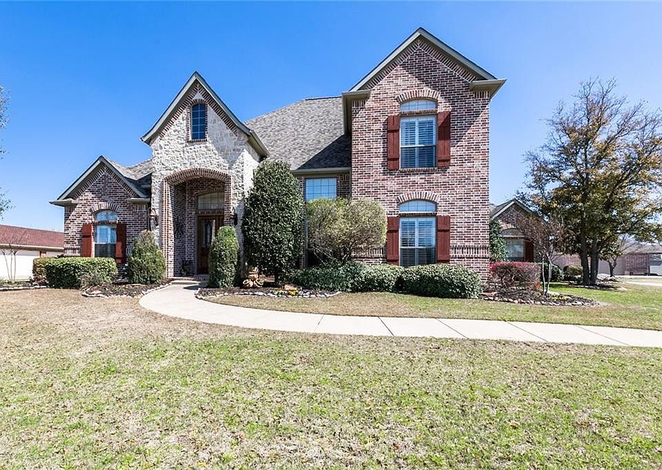 1st image of 190 Forest Park Dr