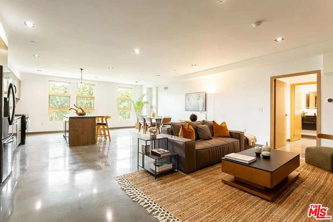 2 bed, 2.5 bath, 1448 sqft, $8,995 — Photo 1